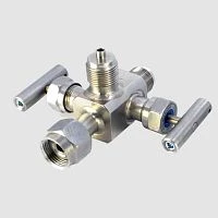 БКН2-30-12Х18Н10Т Блок клапанный 2-х вент. G1/2"(Н)/М20х1,5(В)/М20х1,5(Н) УТ000013213
